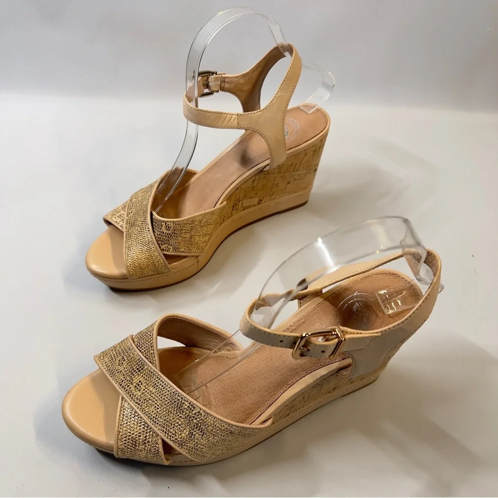 NURTURE Women’s Size 9 Cream Gold Strap Wedge Sandal Cork 4” Heel